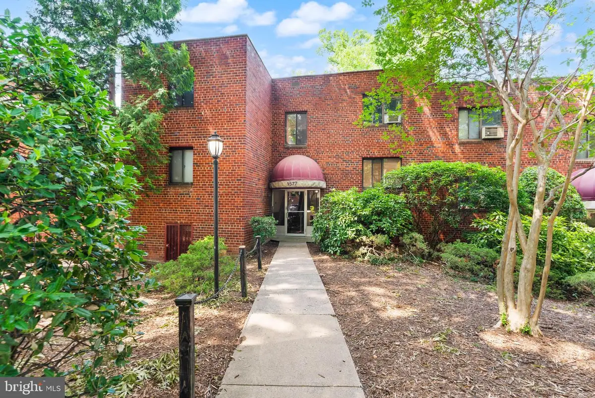 1577 N Colonial Ter #305-y, Arlington, VA 22209 - #1