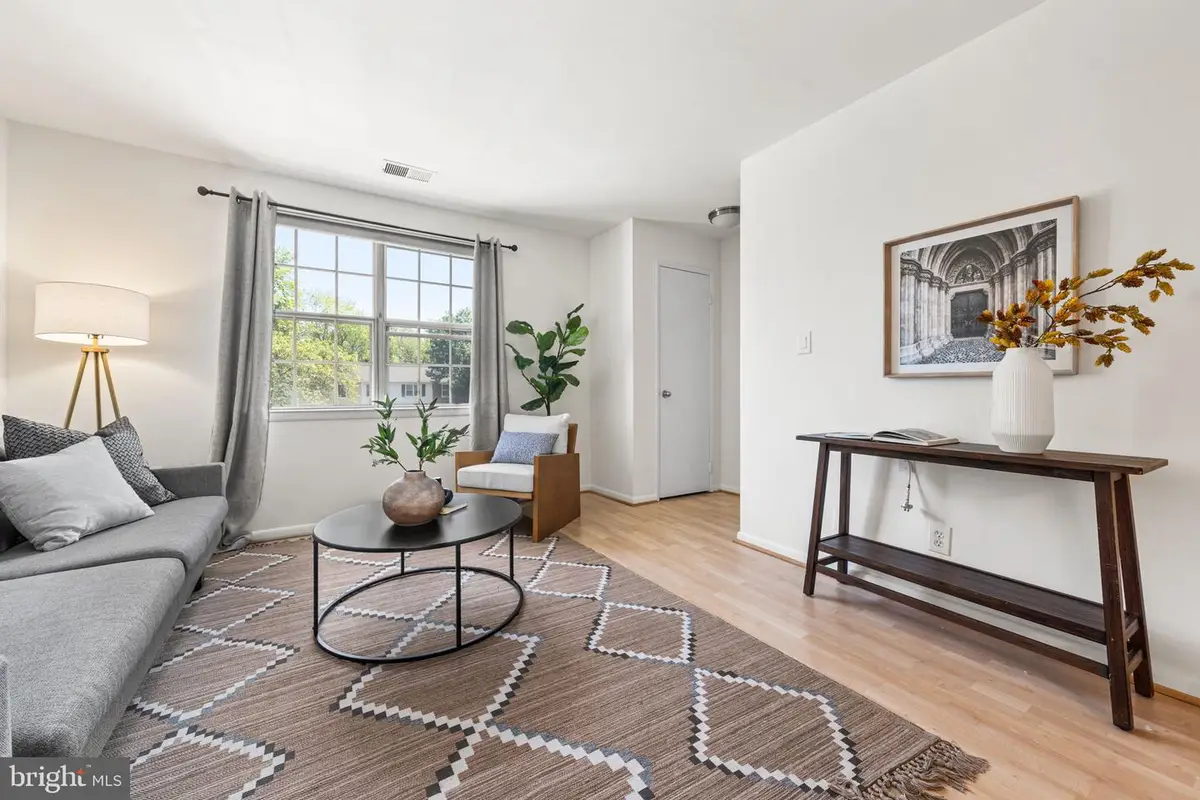 2850-c S Wakefield St #c, Arlington, VA 22206 - #1