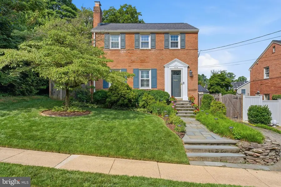 1016 N Larrimore St, Arlington, VA 22205 - #3