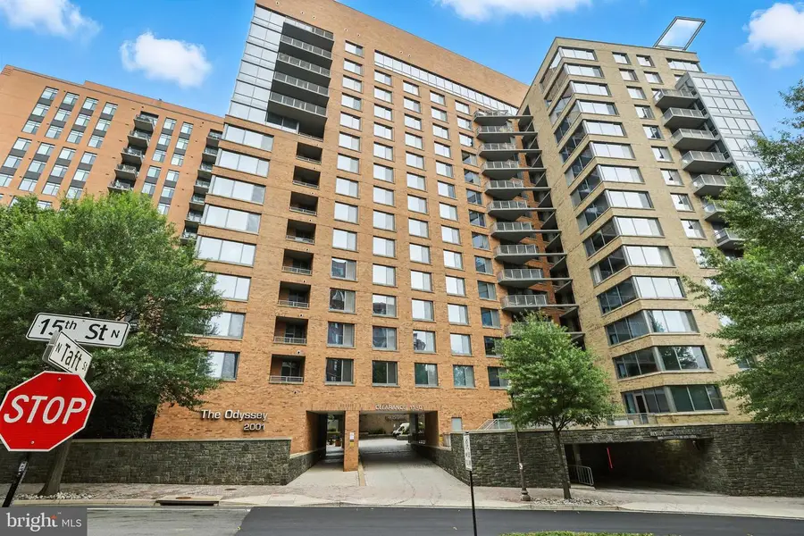 2001 15th St N #111, Arlington, VA 22201 - #2