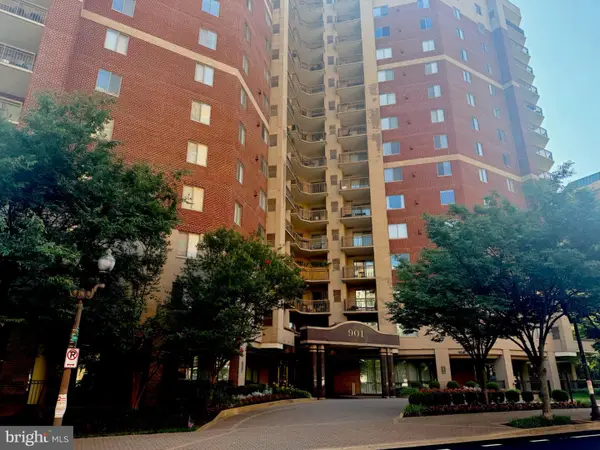 901 N Monroe St #402, ARLINGTON, VA 22201