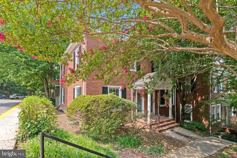 4239 32nd Rd S, Arlington, VA 22206 - #2