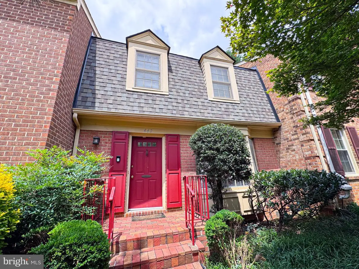 442 N Park Dr N, Arlington, VA 22203 - #1