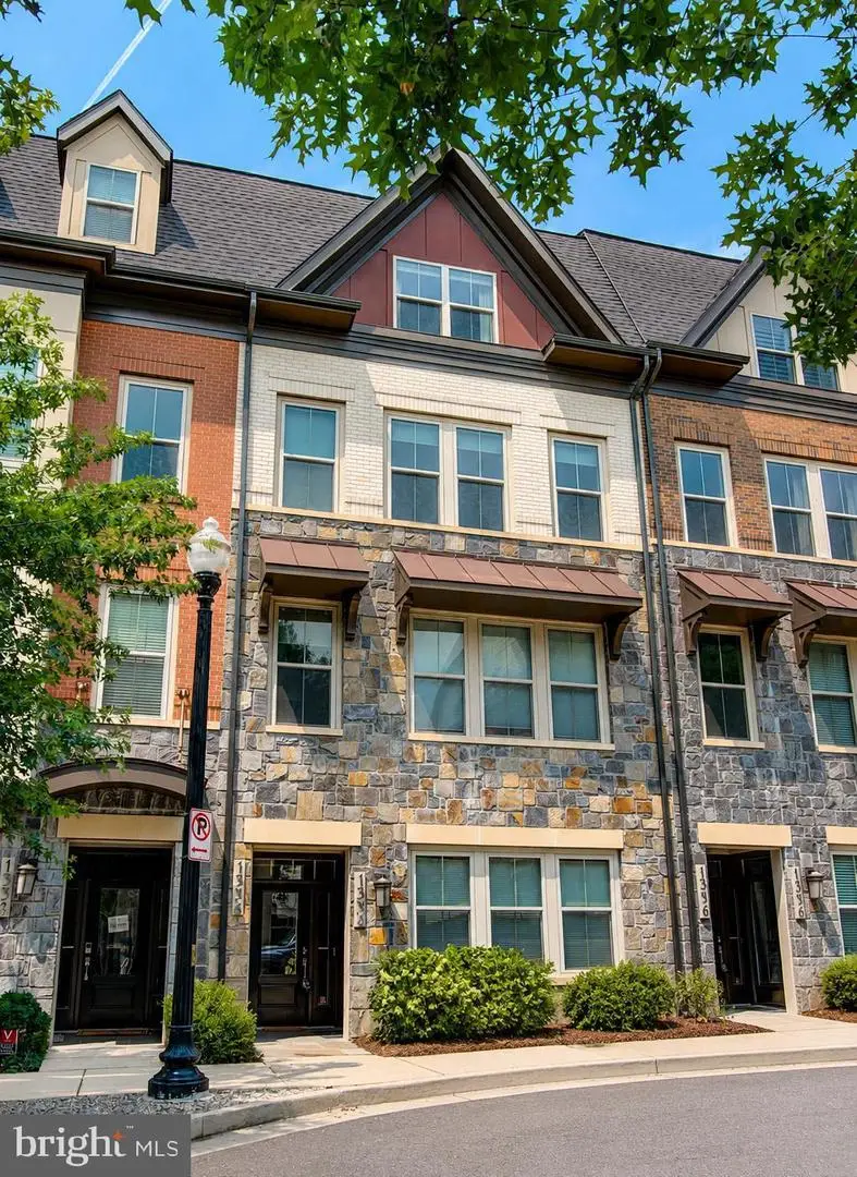1336 S Quinn St, Arlington, VA 22204 - #1