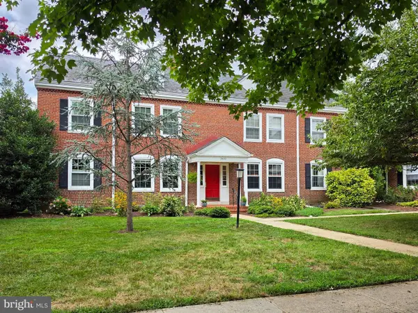 3422 S Stafford St #a1, ARLINGTON, VA 22206
