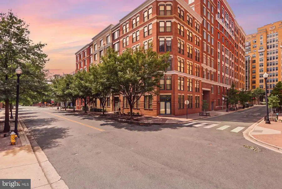 1201 Garfield St N #114, Arlington, VA 22201 - #2