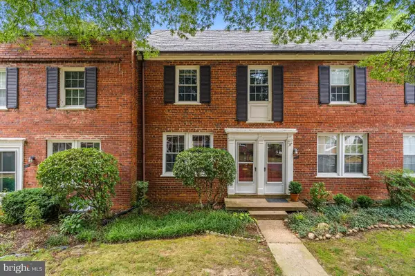2600 16th St S #693, ARLINGTON, VA 22204