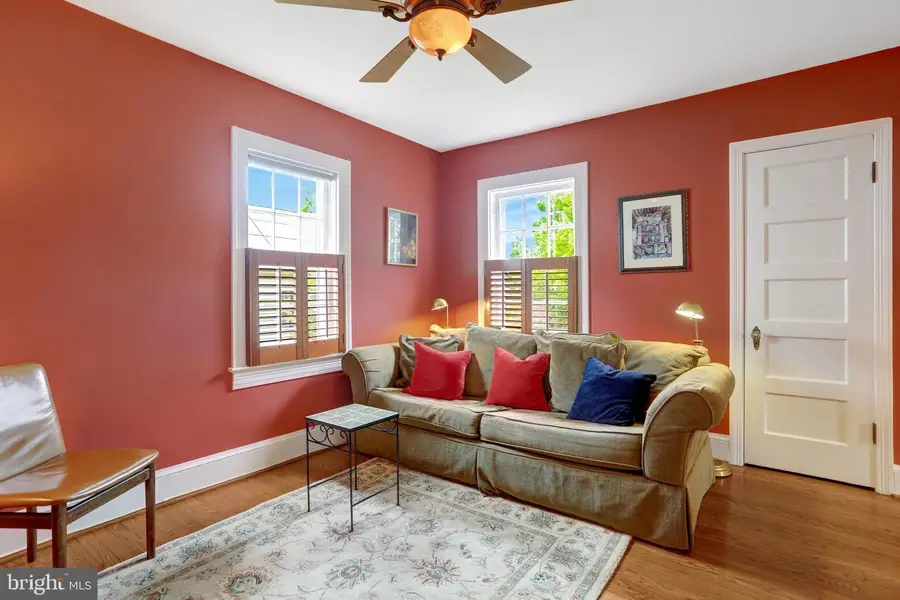 34 S Pershing Dr, Arlington, VA 22204 - #3