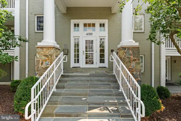 4089 S Four Mile Run Dr #402, ARLINGTON, VA 22204