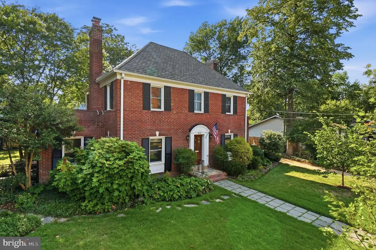 824 S Courthouse Rd, Arlington, VA 22204 - #1