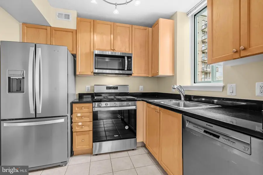 851 N Glebe Rd #1419, Arlington, VA 22203 - #3
