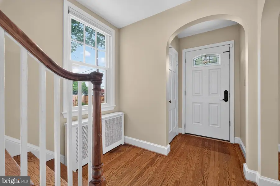 3200 2nd St S, Arlington, VA 22204 - #3