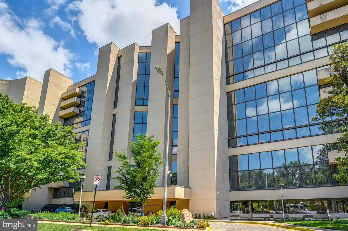 1101 S Arlington Ridge Rd S #208, Arlington, VA 22202 - #1