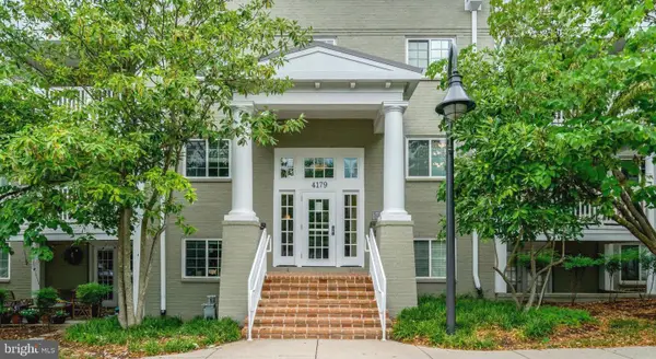 4179 S Four Mile Run Dr #302, ARLINGTON, VA 22204