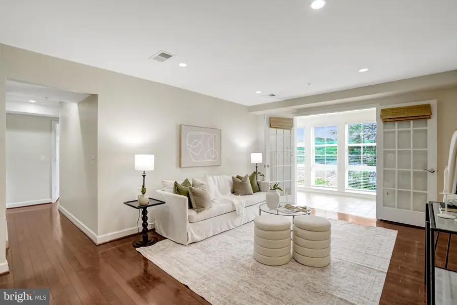4179 S Four Mile Run Dr #302, Arlington, VA 22204 - #2
