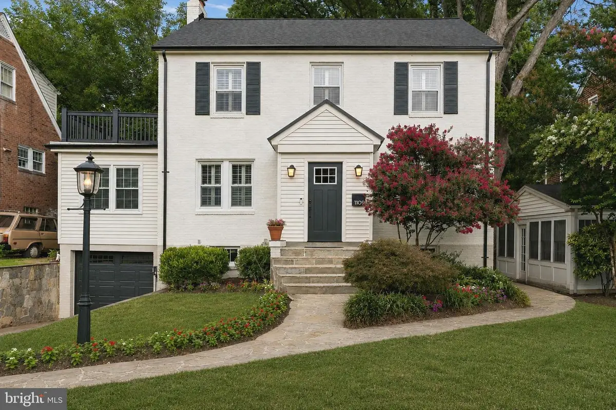 1109 N Illinois St, Arlington, VA 22205 - #1