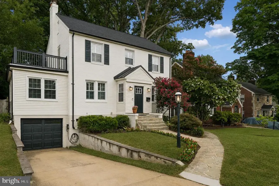 1109 N Illinois St, Arlington, VA 22205 - #3