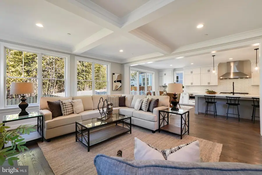 7042 Williamsburg Blvd, Arlington, VA 22213 - #3