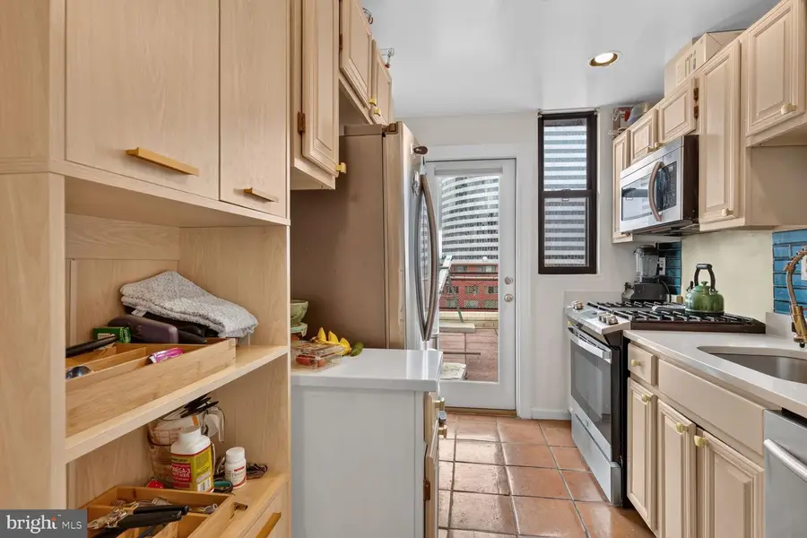 1111 Arlington Blvd #1007, Arlington, VA 22209 - #3