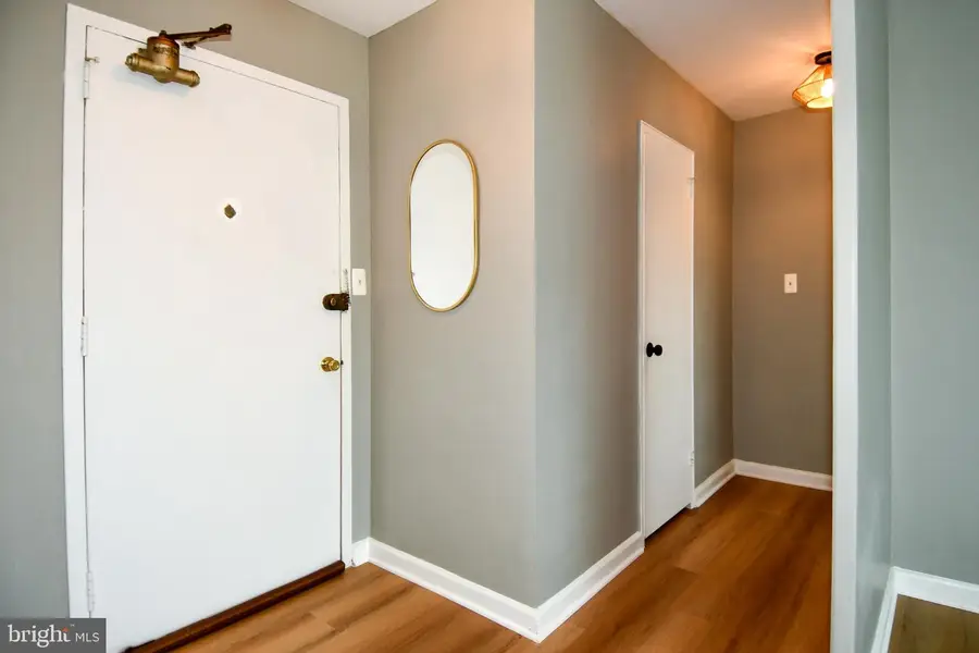 1300 S Arlington Ridge Rd #204, Arlington, VA 22202 - #3