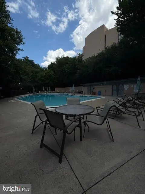 1200 S Arlington Ridge Rd #402, Arlington, VA 22202 - #2