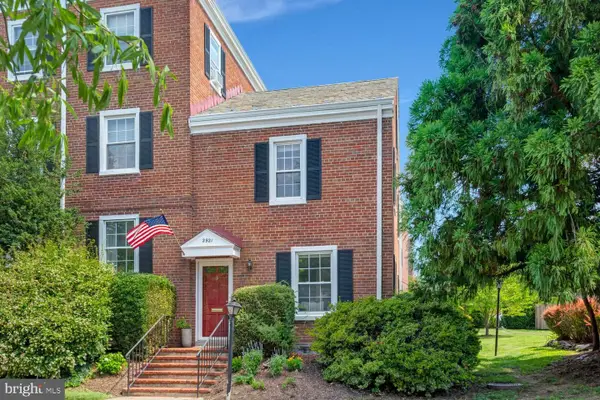 2921 S Buchanan St, ARLINGTON, VA 22206