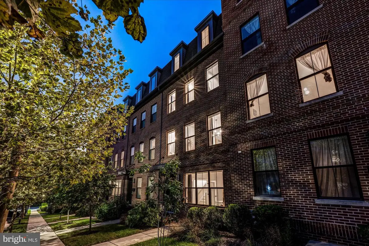 2118 18th St N, Arlington, VA 22202 - #1