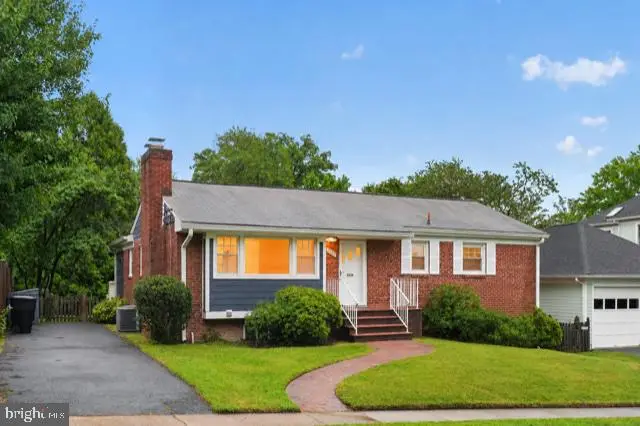 2609 N Nottingham St, Arlington, VA 22207 - #1
