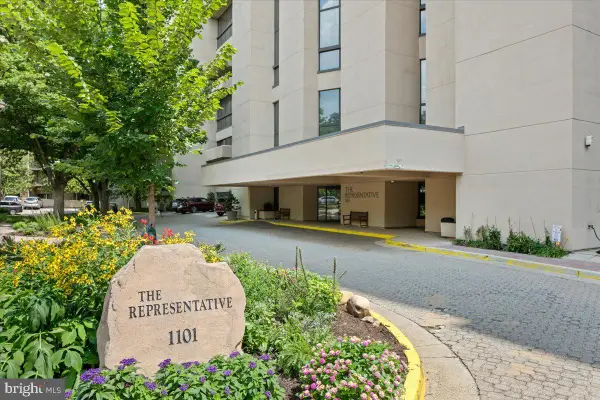 1101 S Arlington Ridge Rd #402, ARLINGTON, VA 22202