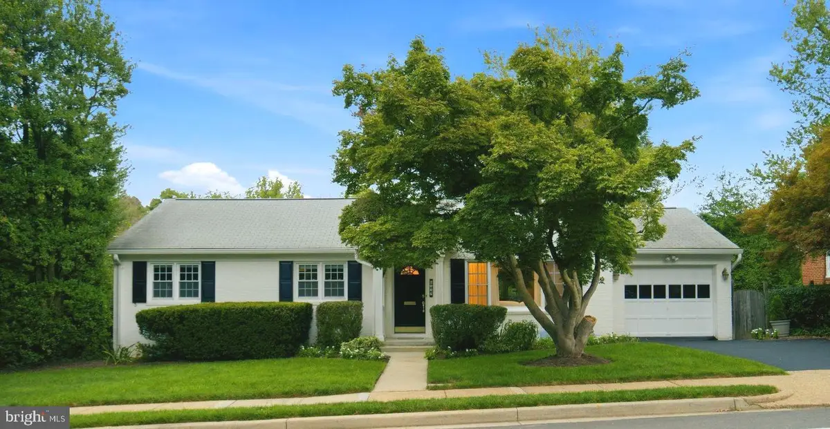 5117 Williamsburg Blvd, Arlington, VA 22207 - #1