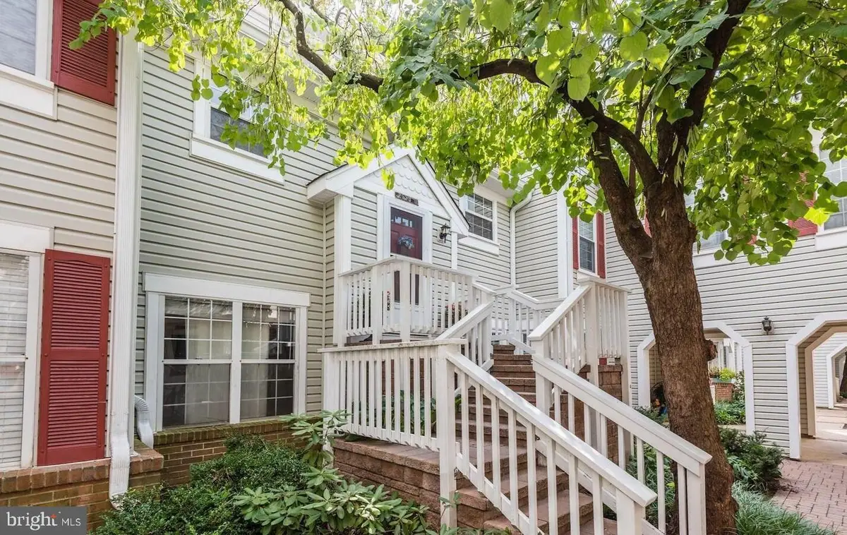 2925 S Woodstock St #d, Arlington, VA 22206 - #1