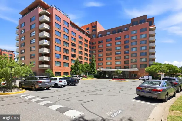 1011 Arlington Blvd #501, ARLINGTON, VA 22209