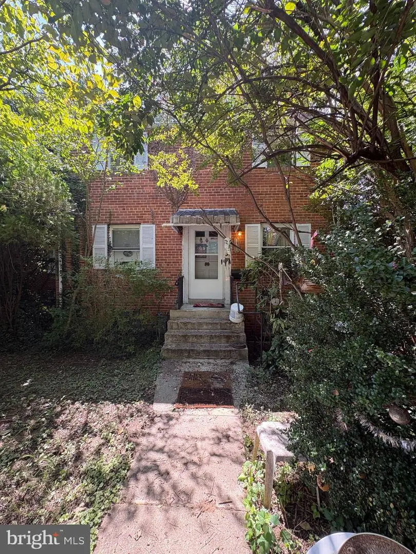 2108 N Illinois St, Arlington, VA 22205 - #1