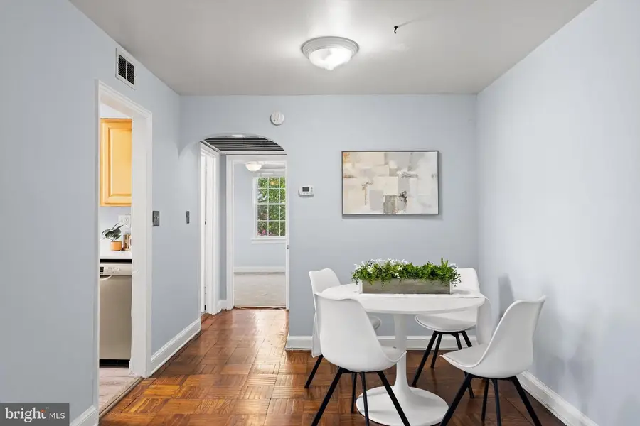 22 S Old Glebe Rd #301-d, Arlington, VA 22204 - #3