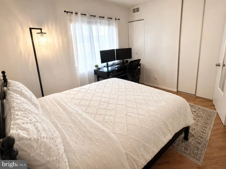 900 N Stafford St N #1702, Arlington, VA 22203 - #3