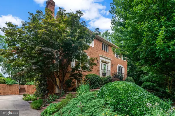 3845 N Tazewell St, ARLINGTON, VA 22207