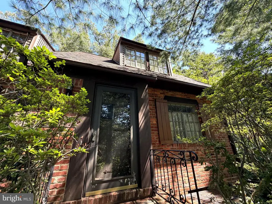 3123 Military Rd N, Arlington, VA 22207 - #2