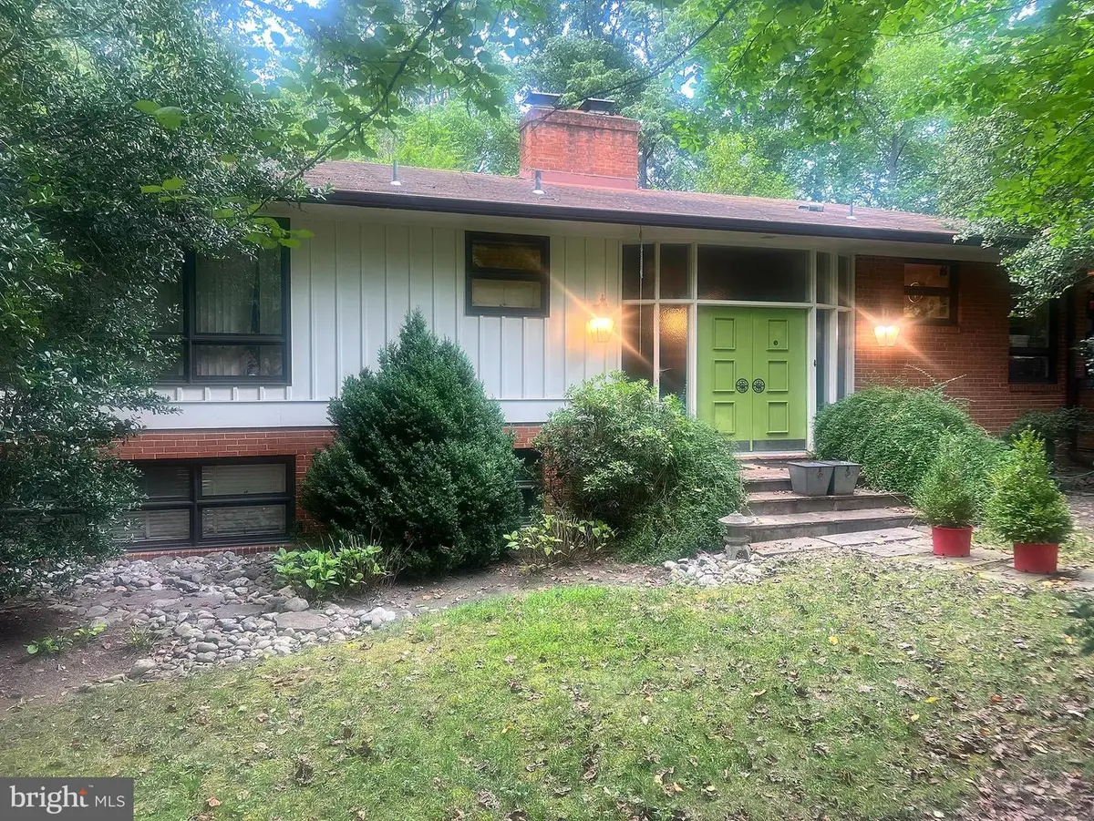 2915 27th St N, Arlington, VA 22207 - #1
