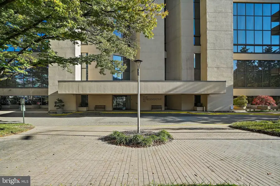 1101 S Arlington Ridge Rd #304, Arlington, VA 22202 - #2