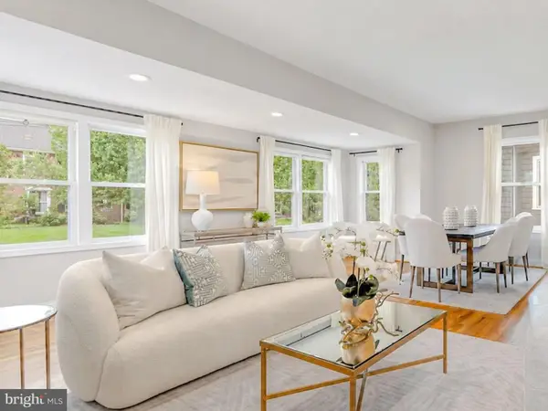 255 N Bryan St N, ARLINGTON, VA 22201