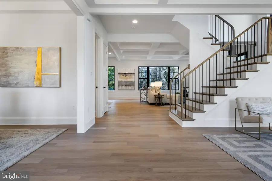 2816 N Tuckahoe St, Arlington, VA 22213 - #2