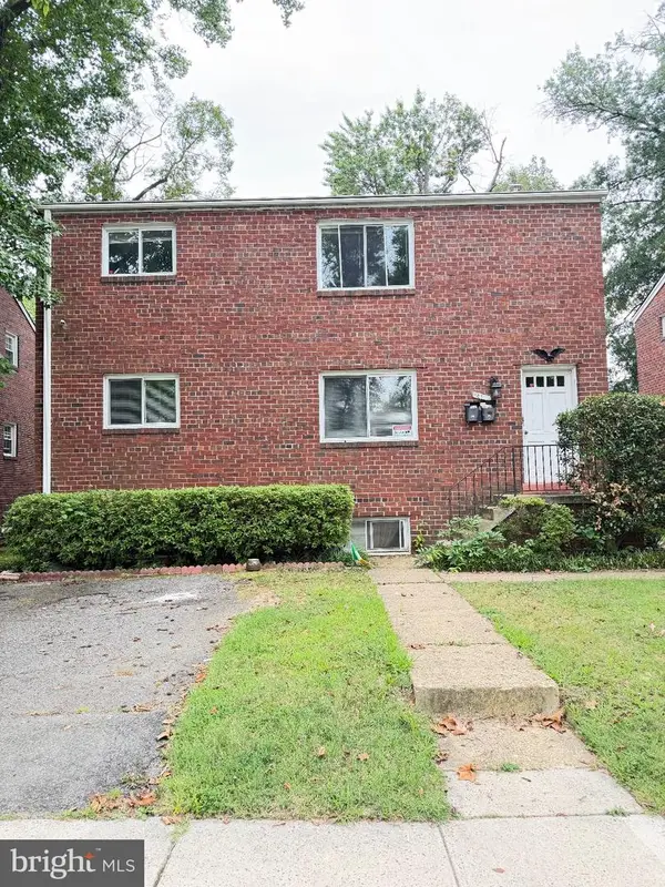 818 22nd St S, ARLINGTON, VA 22202