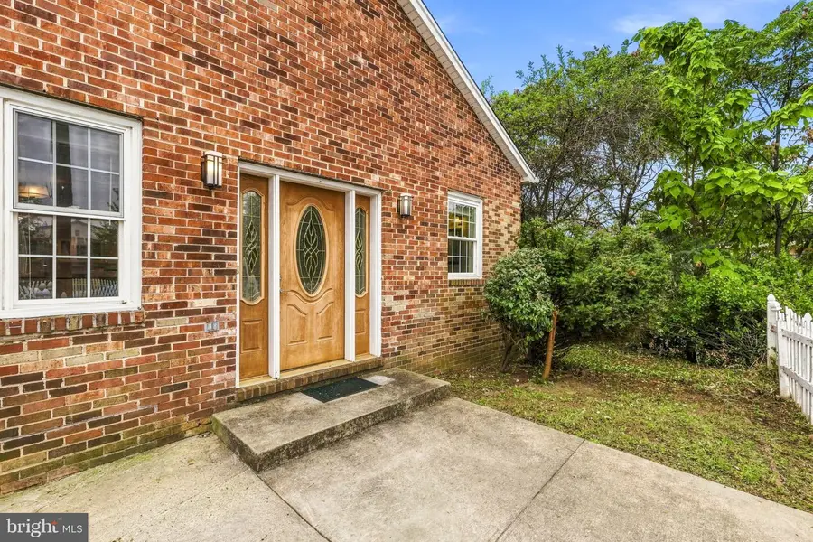 1728 14th St S, Arlington, VA 22204 - #3