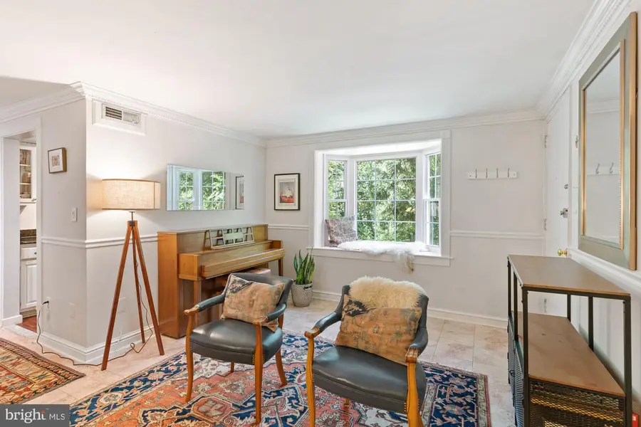 800 S Arlington Mill Dr S #13204, Arlington, VA 22204 - #3