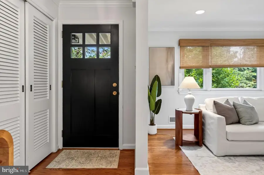 5200 Old Dominion Dr, Arlington, VA 22207 - #2