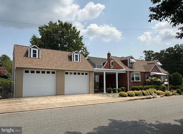 2815 19th St S, ARLINGTON, VA 22204