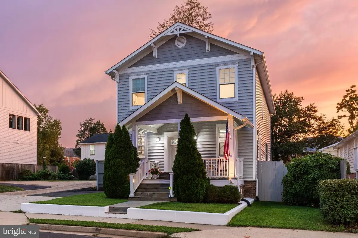 606 Barton St, Arlington, VA 22204 - #1