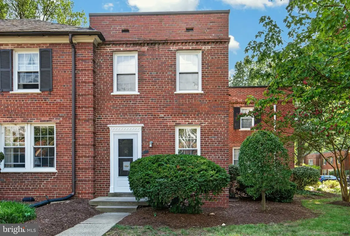 2600 16th St S #714, Arlington, VA 22204 - #1