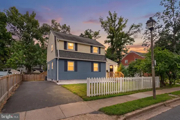 4758 Arlington Blvd, ARLINGTON, VA 22204