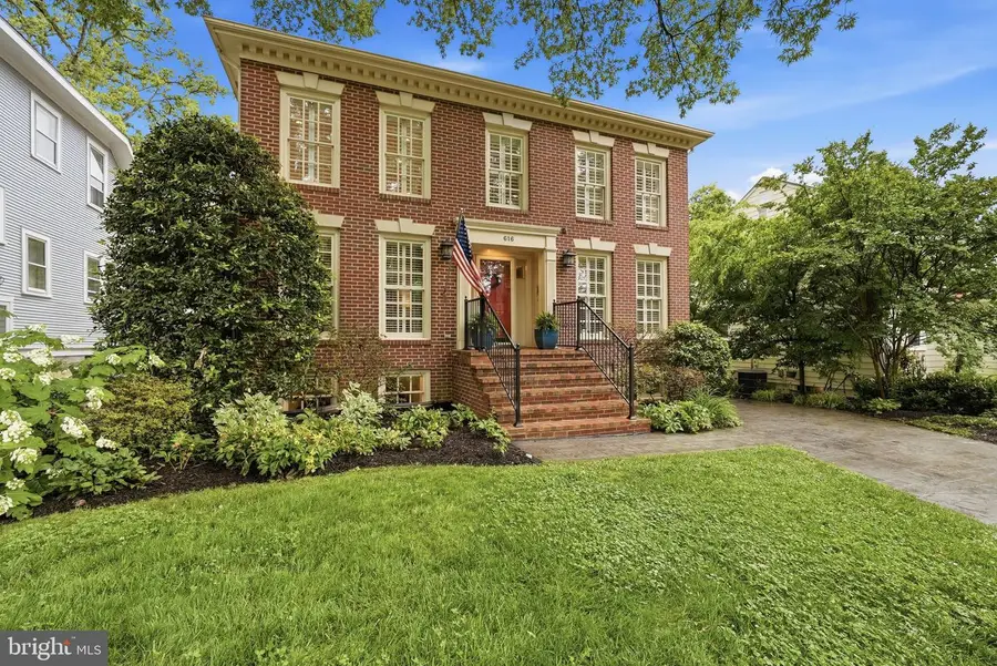 616 26th St S, Arlington, VA 22202 - #3